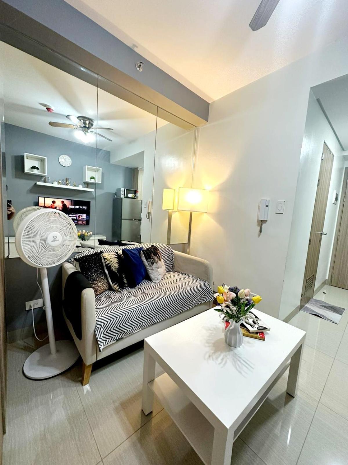 Fully Equipped 1Br Condo At Shore2 Near To Moa 마닐라 외부 사진